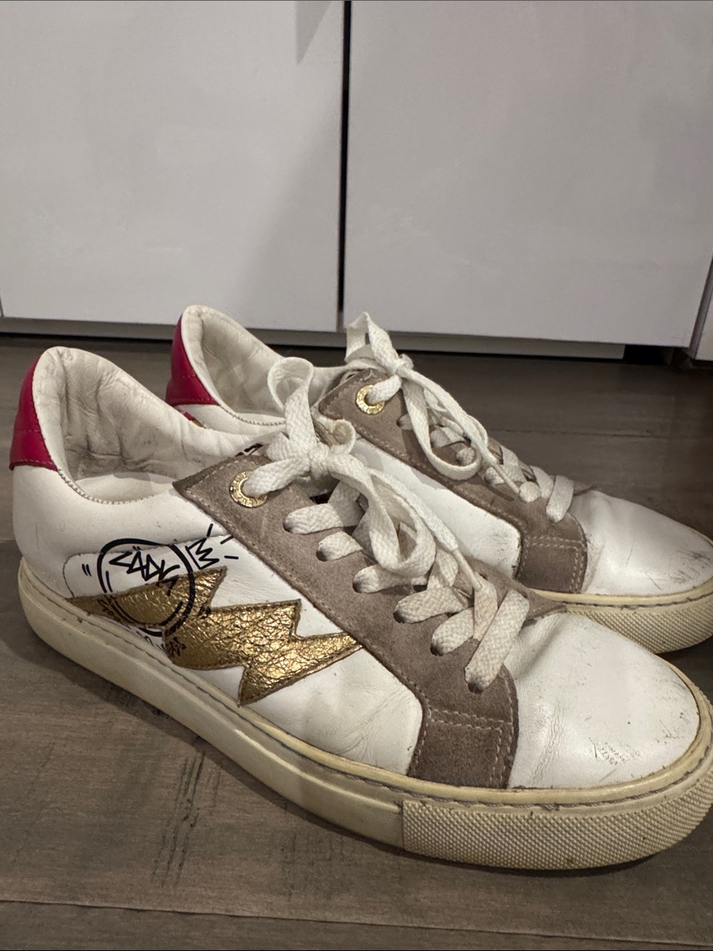 Zadig & Voltaire White Leather Sneakers with Gold Lightning and Pink Heel
